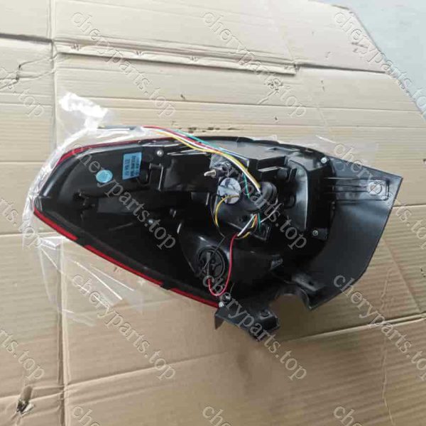 605000342aa Left Rear Taillight 59