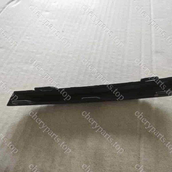 F16-2803550ca-dq Grille Bright Strip 4-primer 1661