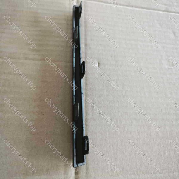 F16-2803565ca-dq Grille Bright Strip 19-primer 1676