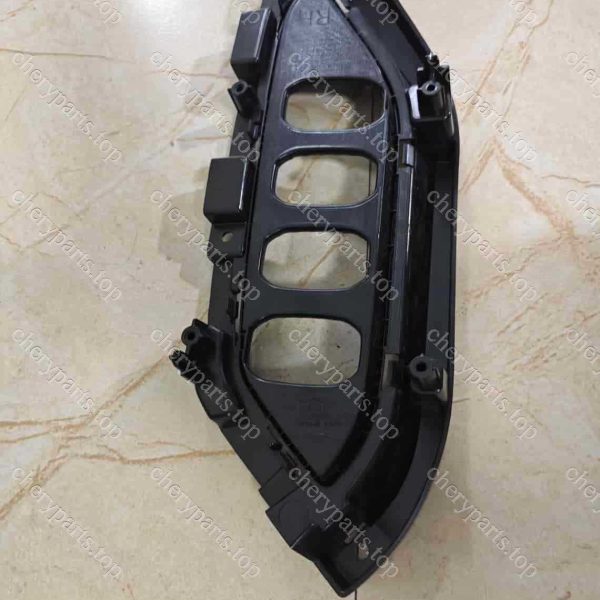 F18-2803512 Front Right Daytime Running Light Cover 985