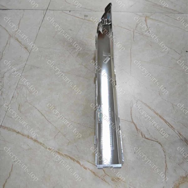 F20-2804511 Left Rear Center Bright Strip 1243