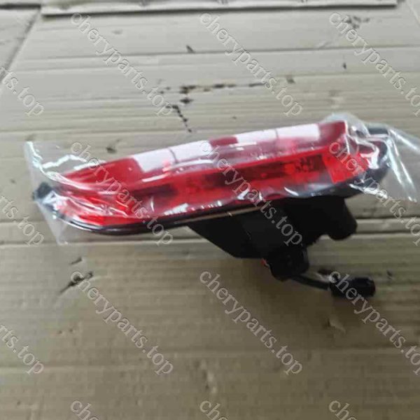 J68-4416030 Left Rear Reflector 121