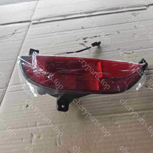 J68-4416040 Right Rear Reflector 124